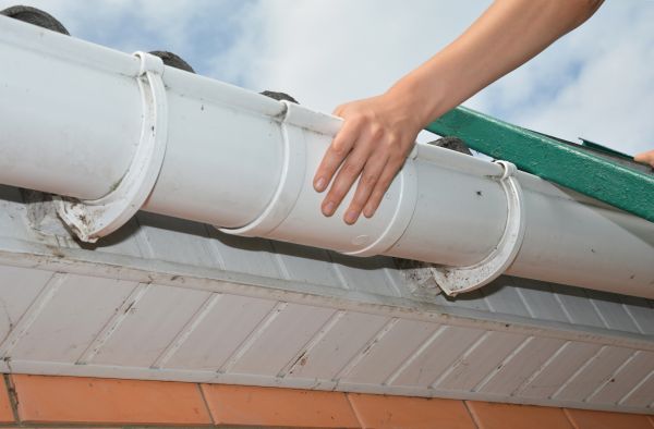 Gutter Reattachment in Bloomington